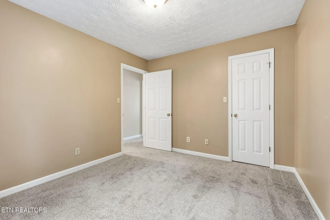 Photo of 5516 W Emory Rd