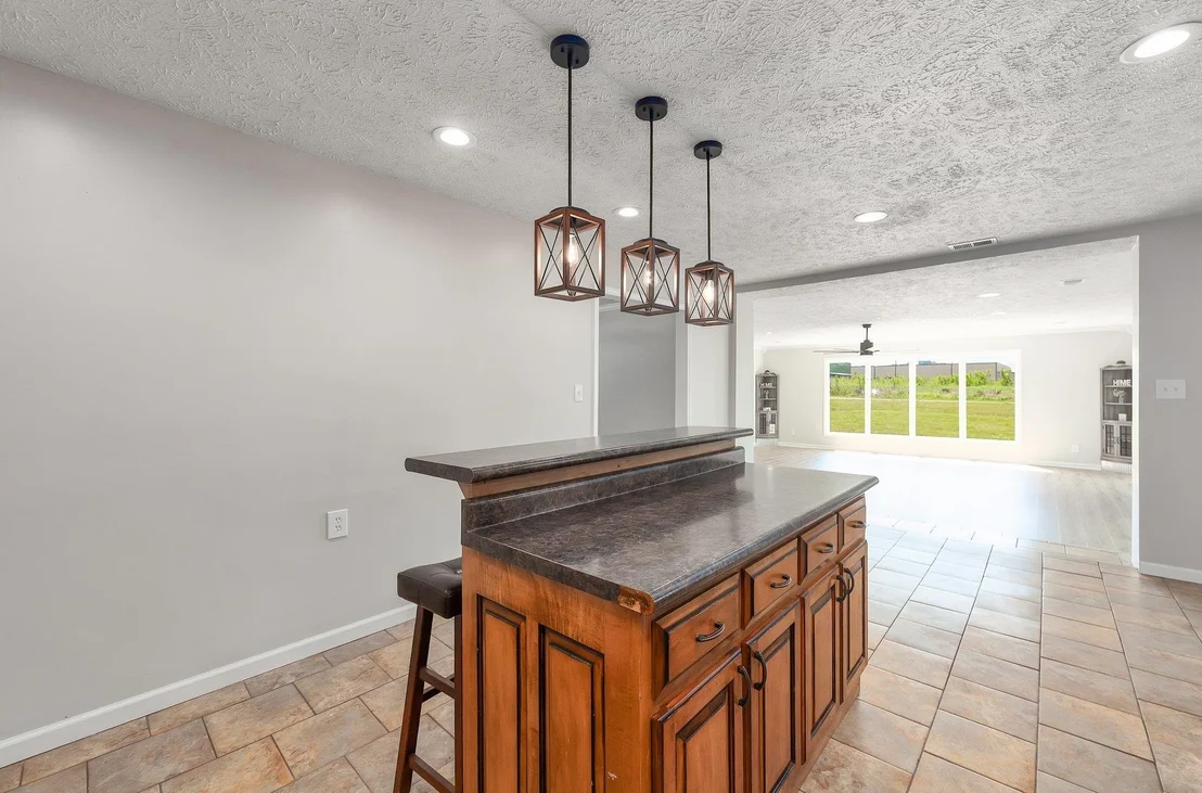 Photo of 200 HILLCREST DR