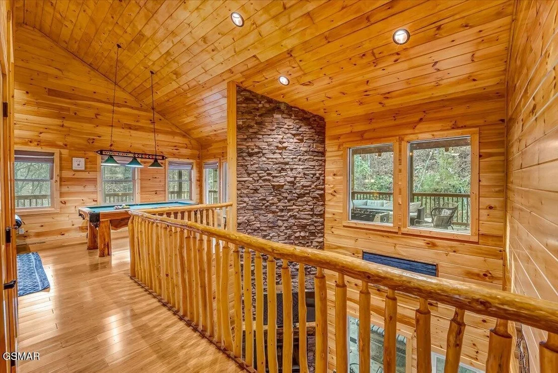 Photo of 2740 Mountain View Circle