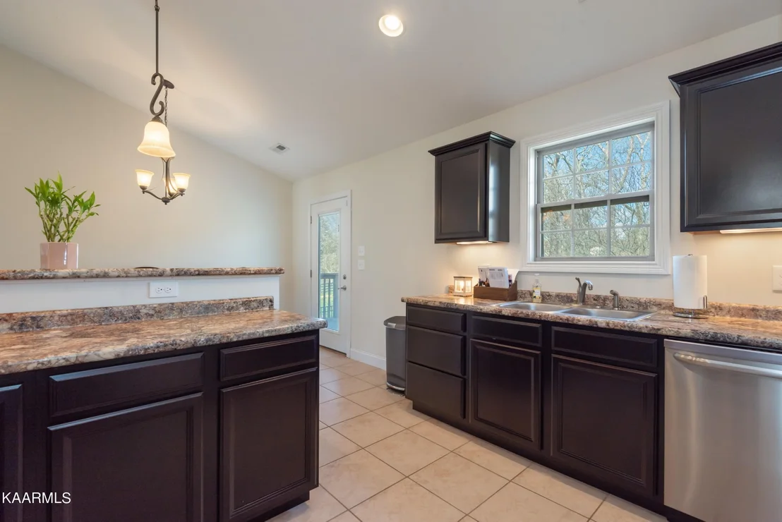 Photo of 7228 Thornbrook Lane