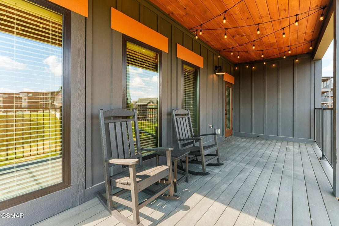 Photo of 1716 Knotty Log Way