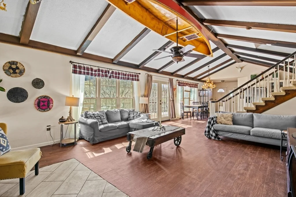 Photo of 2511 Chapman Highway