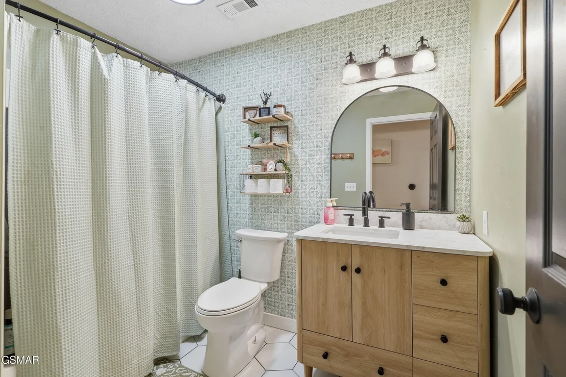 Photo of 223 River Valley Circle