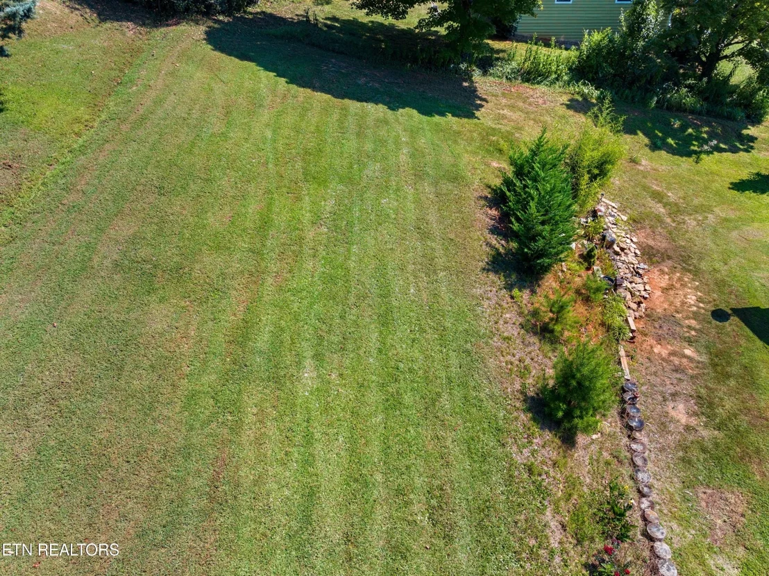 Photo of 386 White Oak Circle