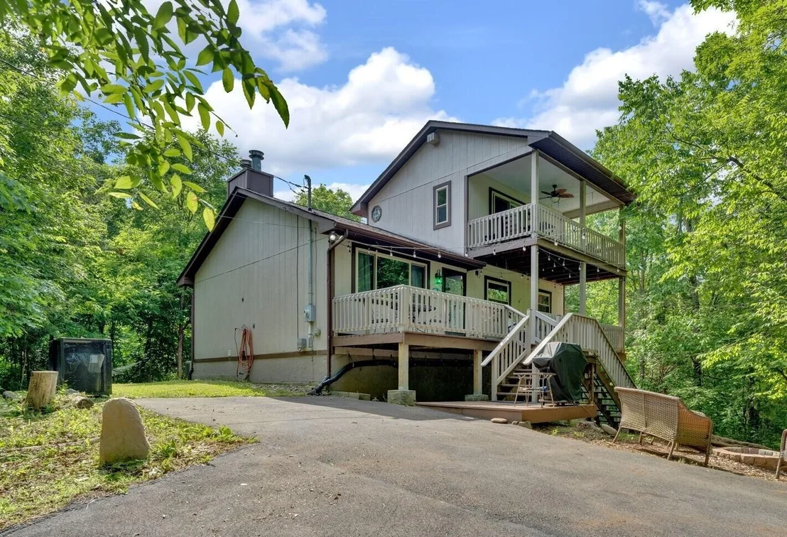 Photo of 930 Hideaway Hills Cir