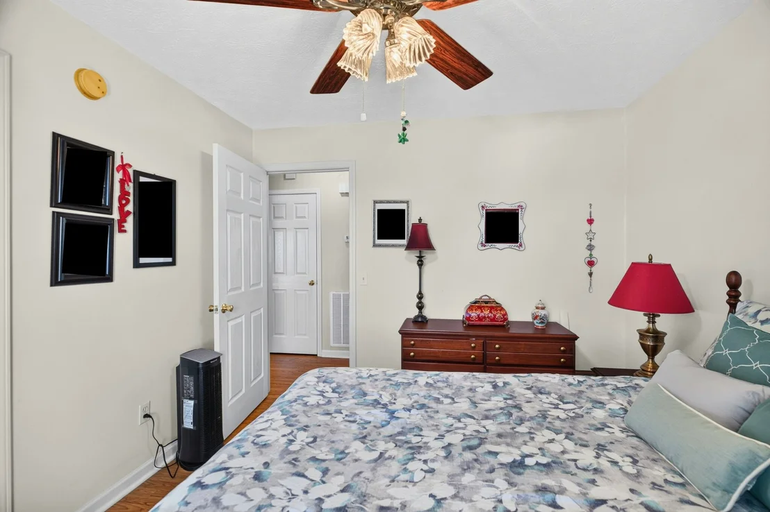 Photo of 664 Keene Cir
