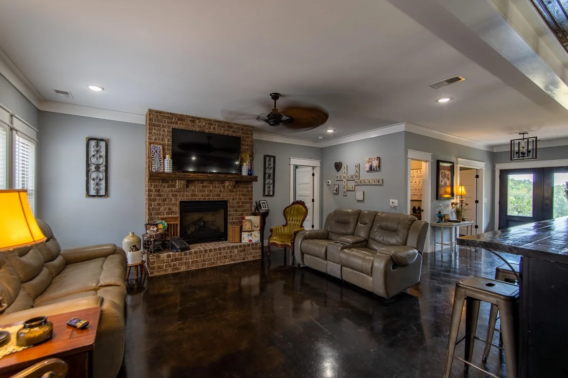 Photo of 800 COX DR