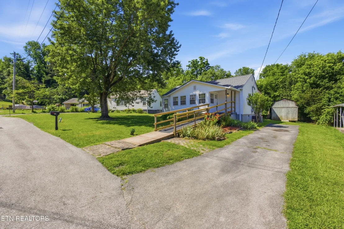 Photo of 212 Sunset Drive