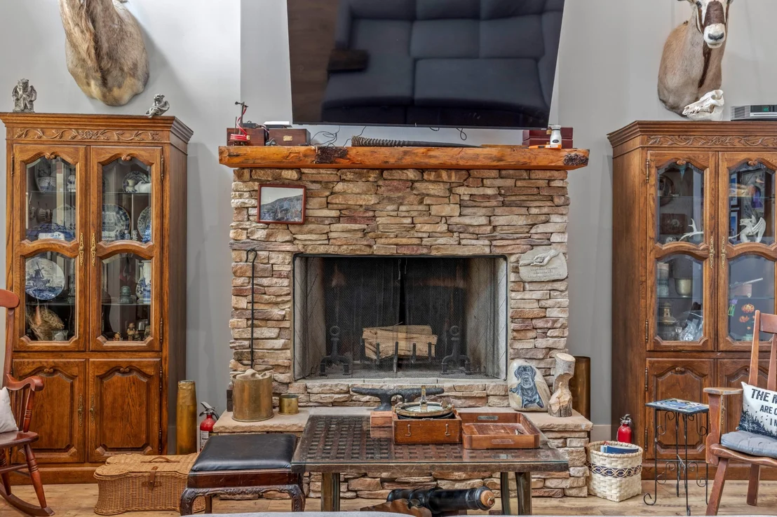Photo of 2485 River Bluffs Drive