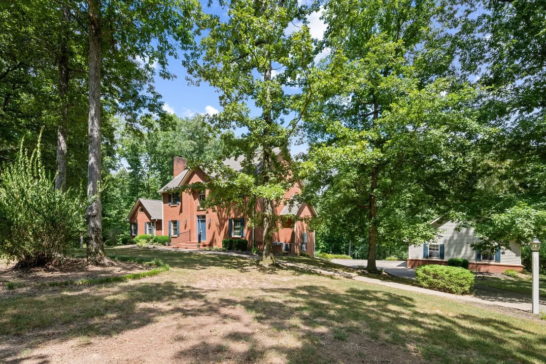 Photo of 570 Gregson Pl
