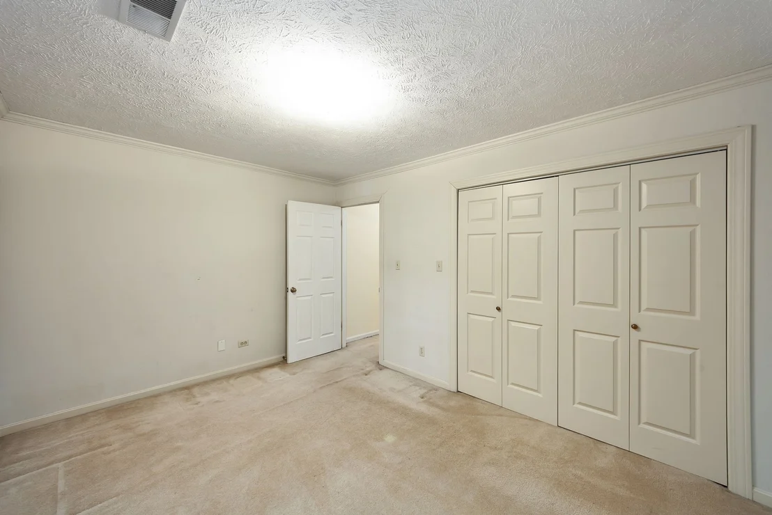 Photo of 53 Hampstead Cv