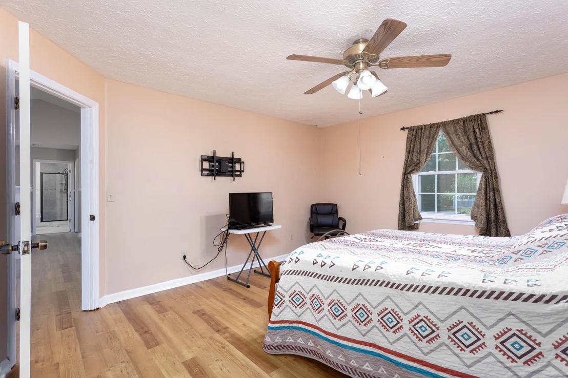Photo of 407 Sable Road