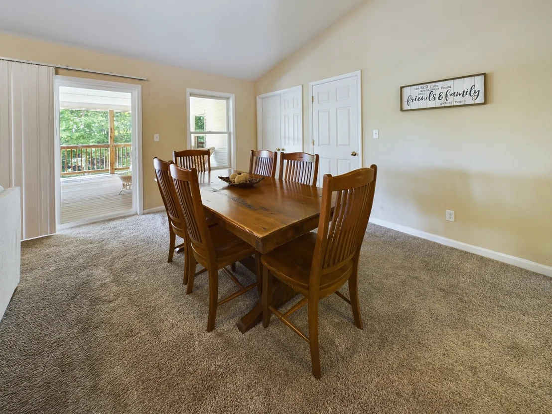 Photo of 73 Mingo Dr