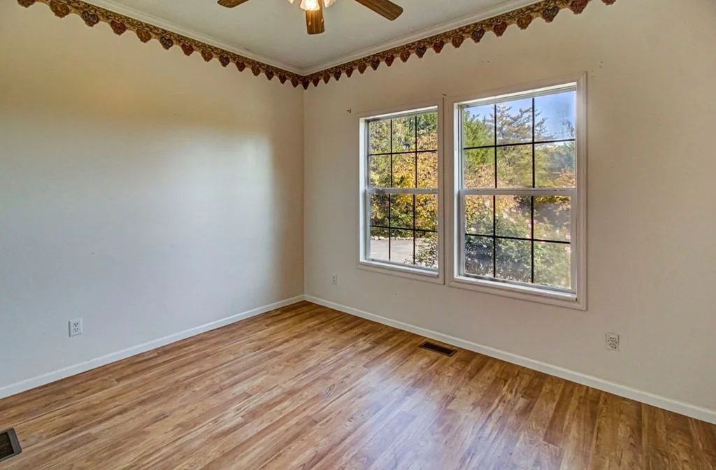Photo of 345 Hance Way