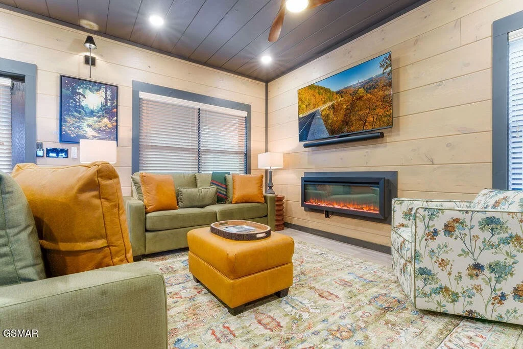 Photo of Unit LOT6 at 625 Summer Valley Way