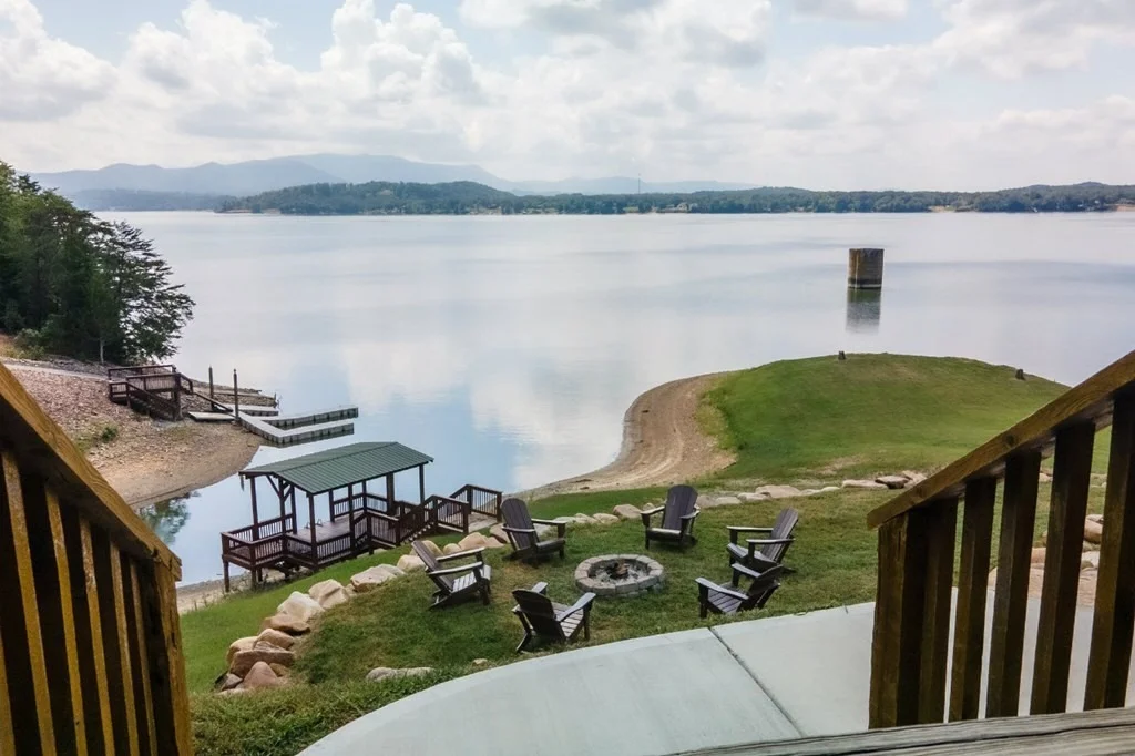 Photo of 4096 Stoneway Place