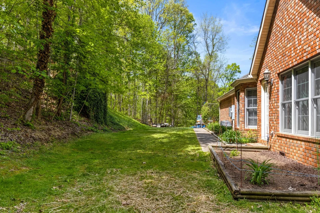Photo of 3850 Stagecoach Road