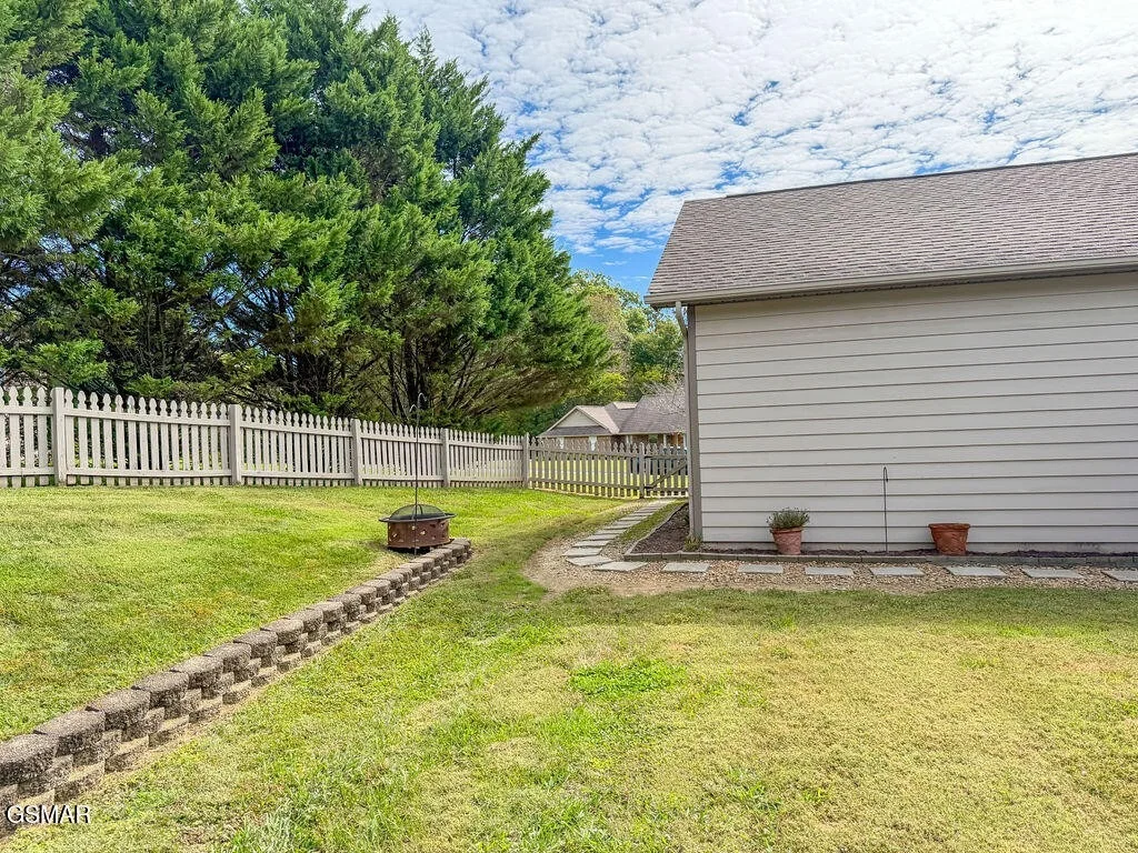 Photo of 625 Riverbrook Drive
