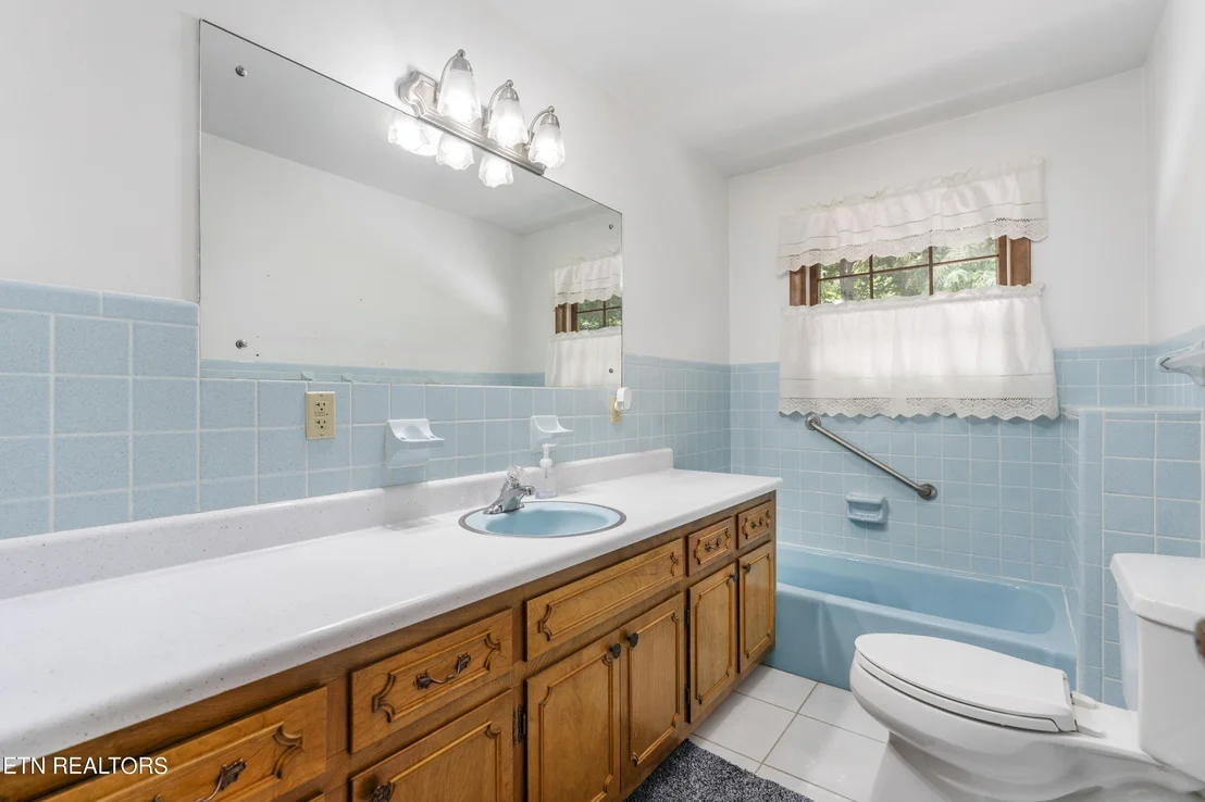 Photo of 149 Glenn Circle