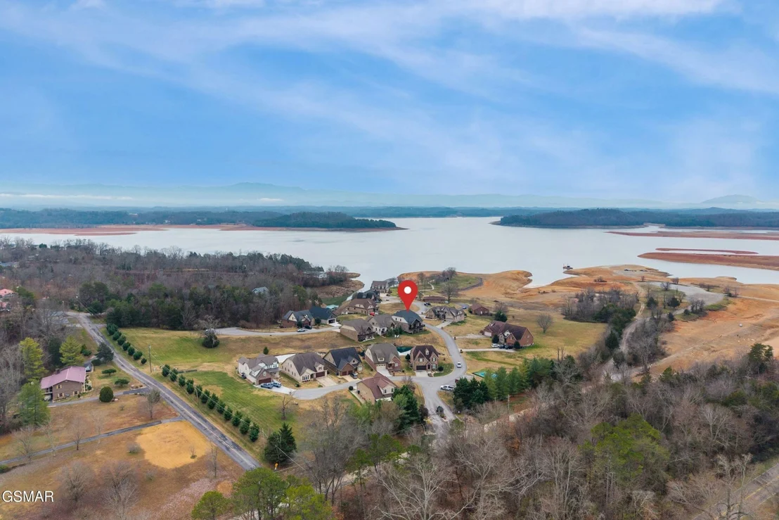 Photo of 701 Waters Edge