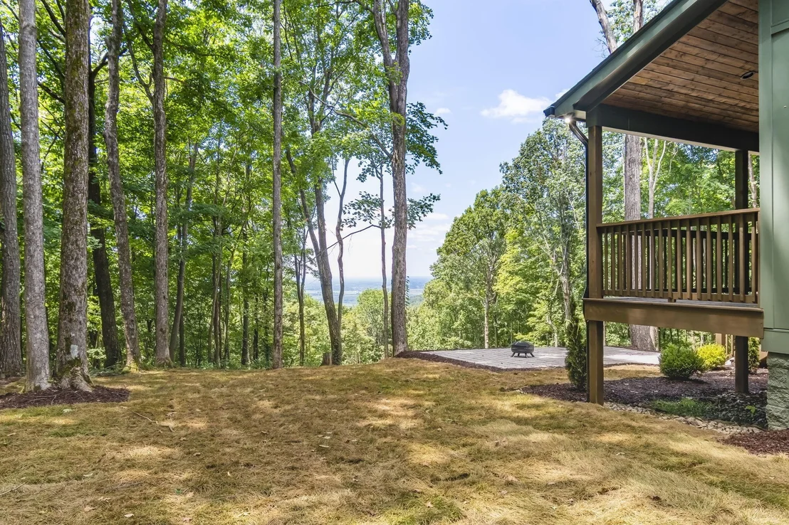 Photo of 824 Valley View Drive