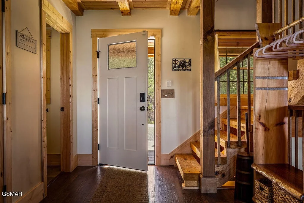 Photo of 335 Hawken Drive