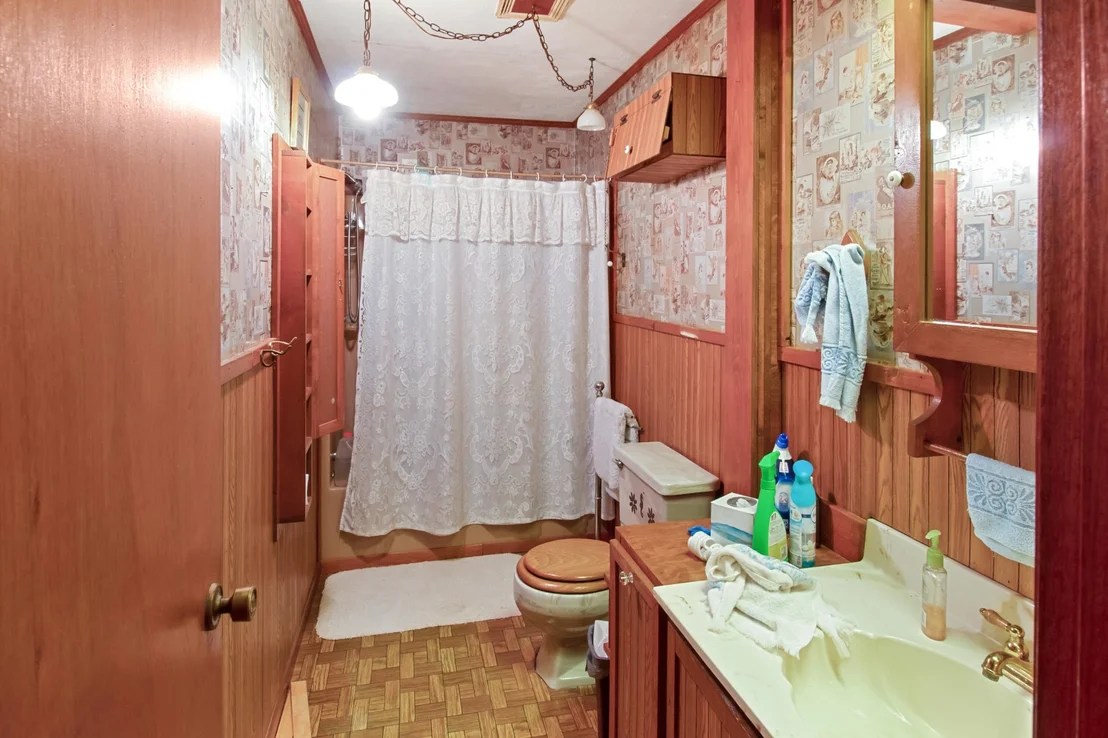 Photo of 819 Dudley Drive