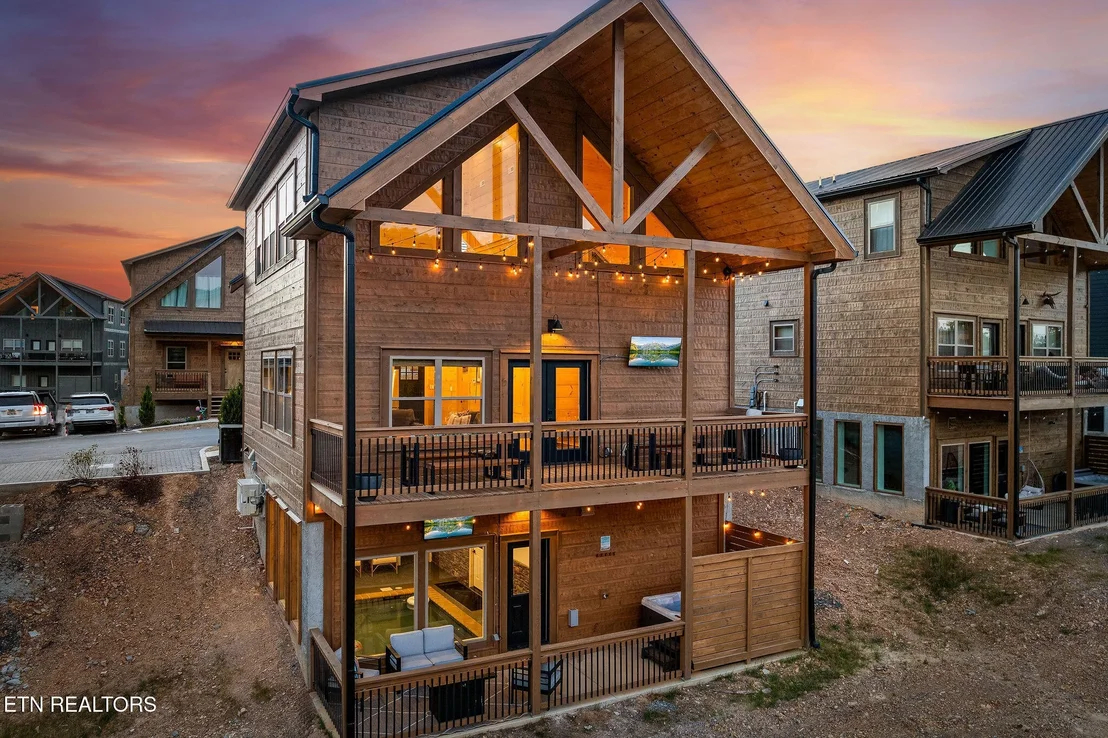 Photo of 519 Warbonnet Way
