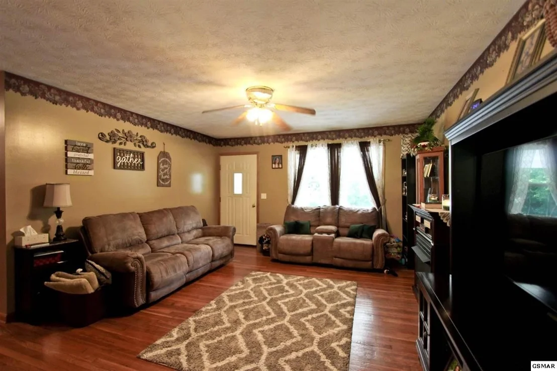 Photo of 418 Ann Circle
