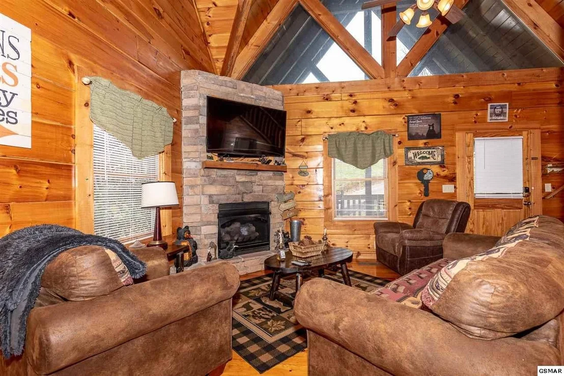 Photo of 3012 Oak Tree Way