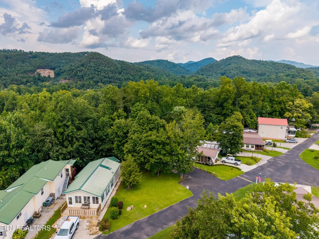 Photo of 449 Mountain Thrush Drive