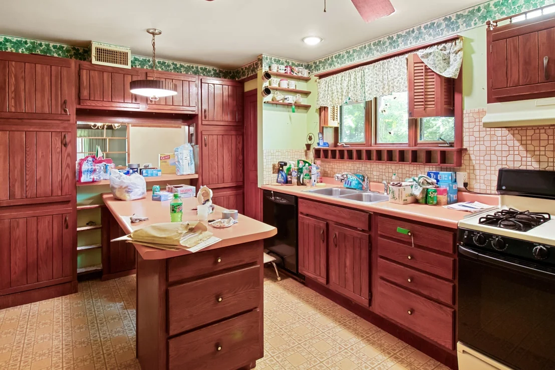 Photo of 819 Dudley Drive