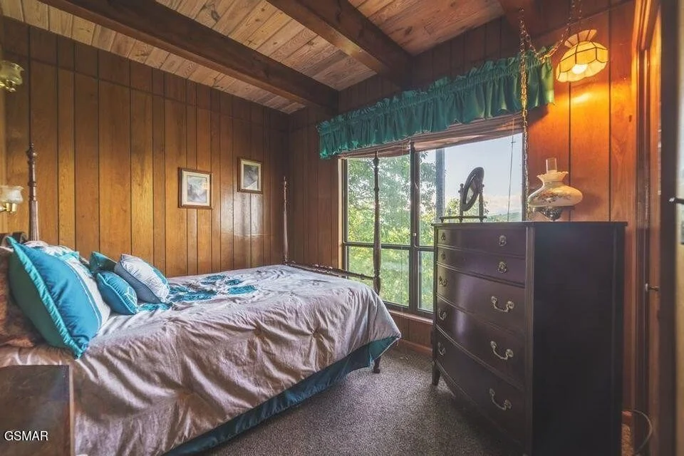 Photo of 1020 Clingmans View
