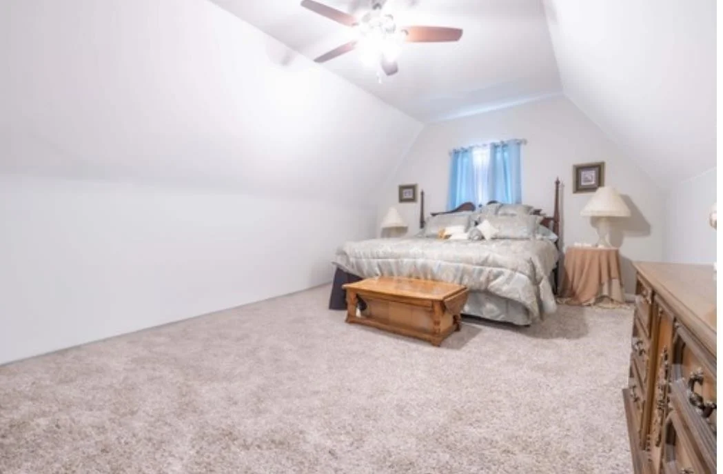 Photo of 240 HEDGE ROSE BLVD