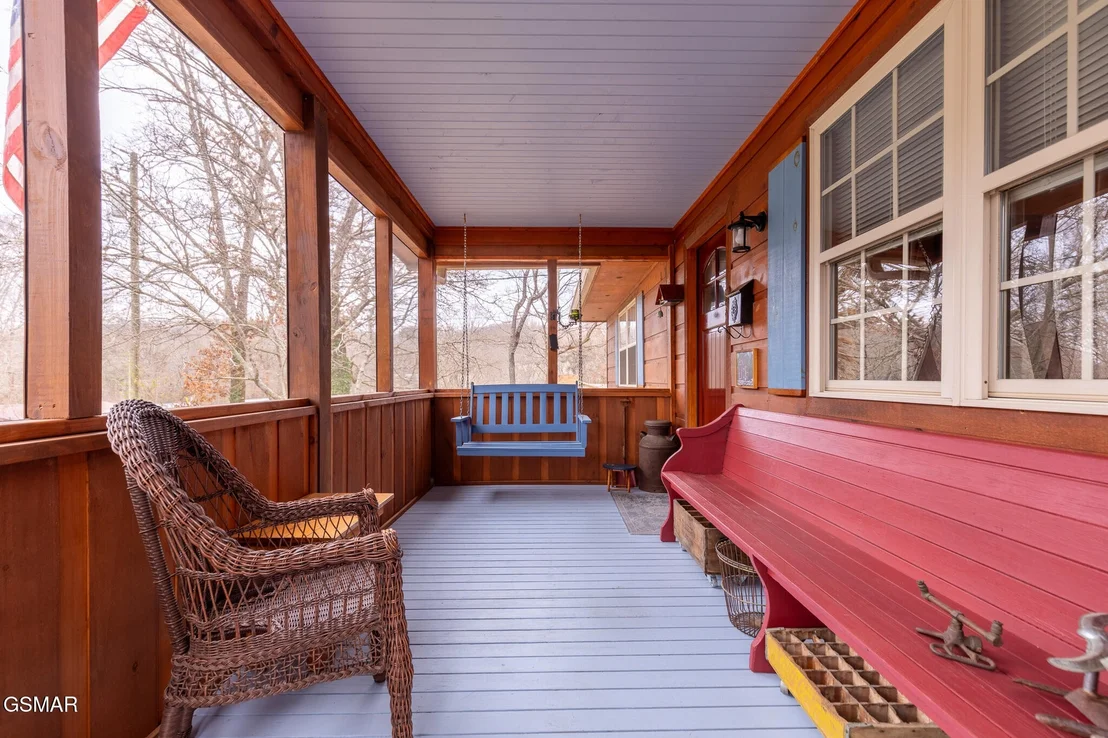 Photo of 818 Reagan Circle