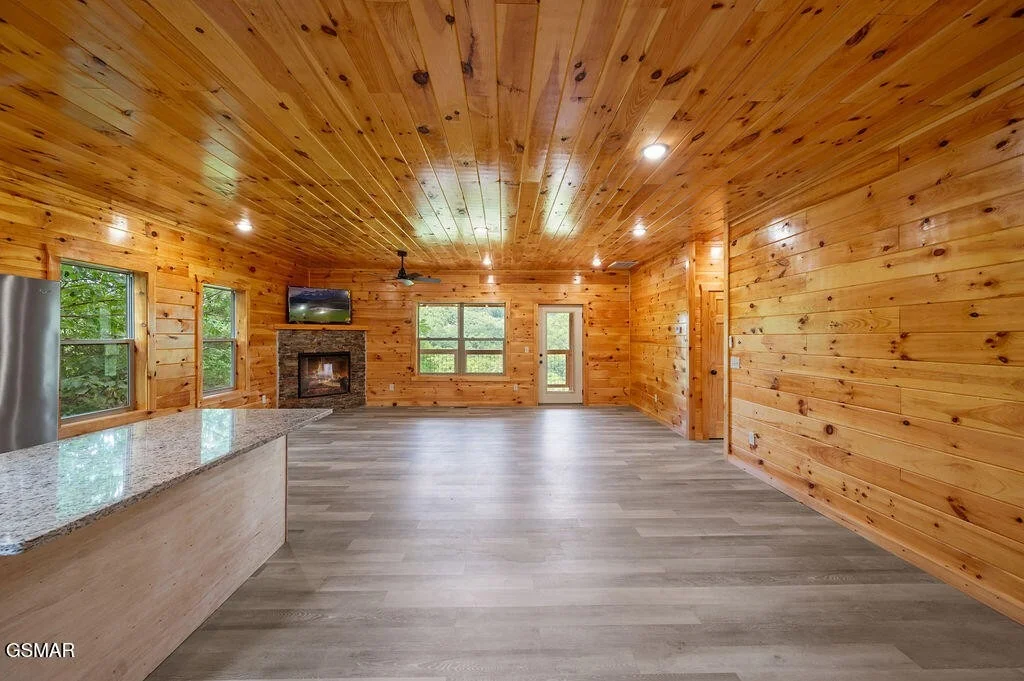 Photo of 4183 Chamberlain Lane