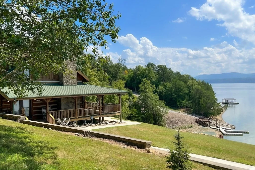 Photo of 4096 Stoneway Place