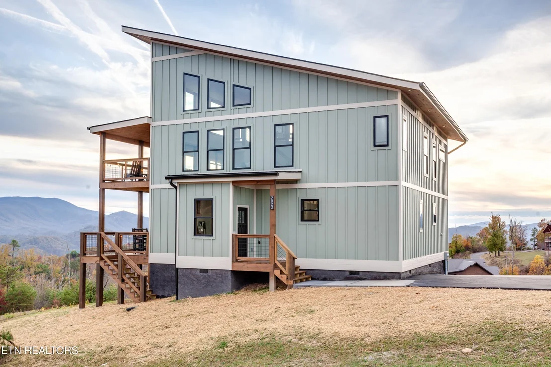 Photo of 2023 Starr Crest Drive