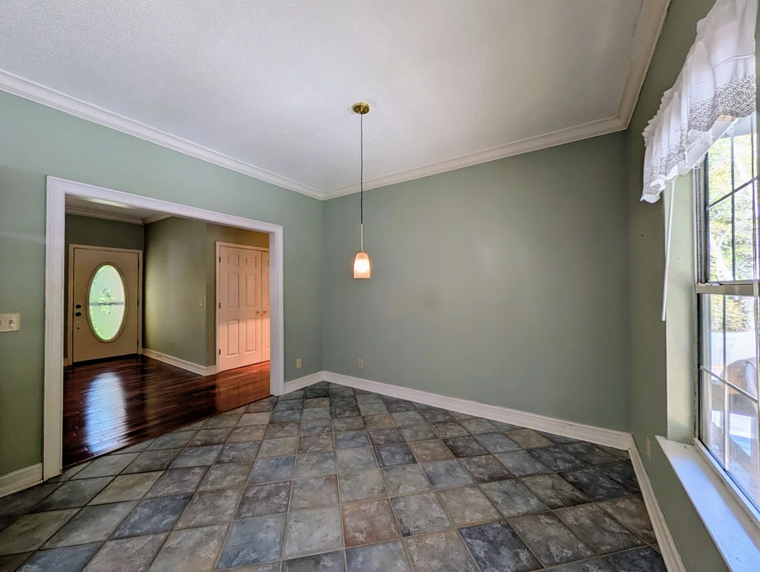 Photo of 1447 Eads Bluff Rd NW