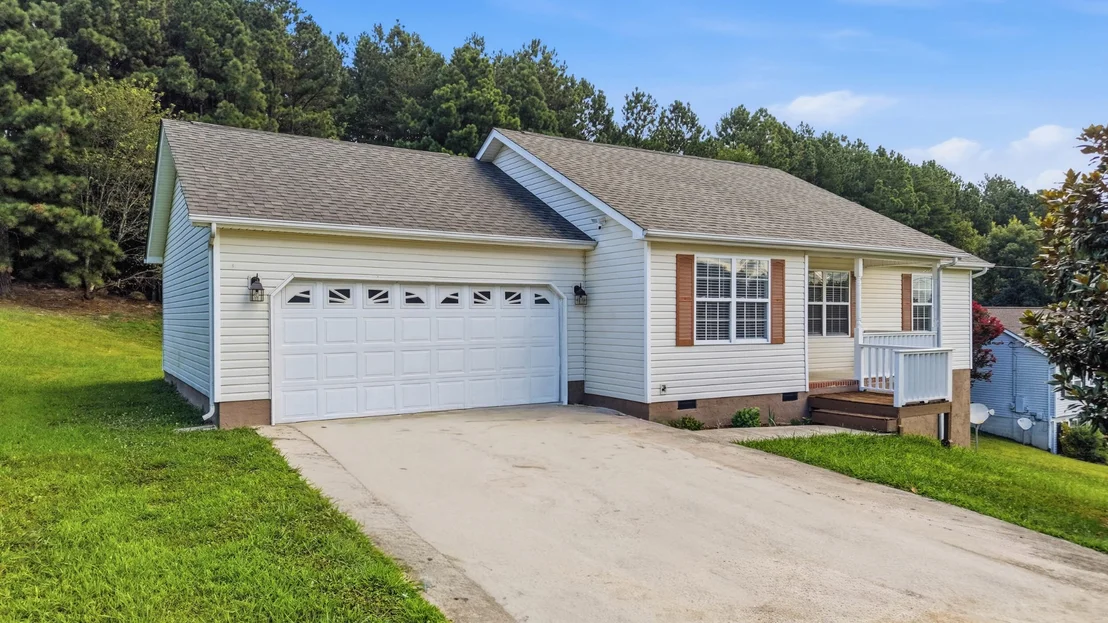 Photo of 205 Pinewood Drive