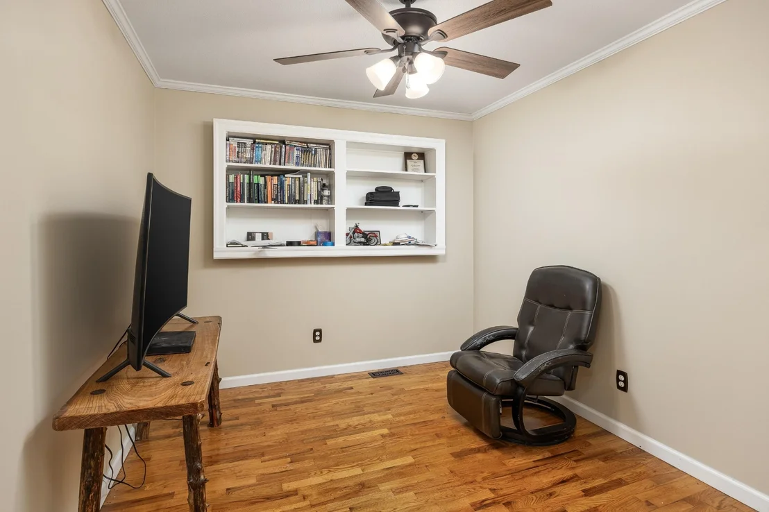 Photo of 425 Hillcrest Circle