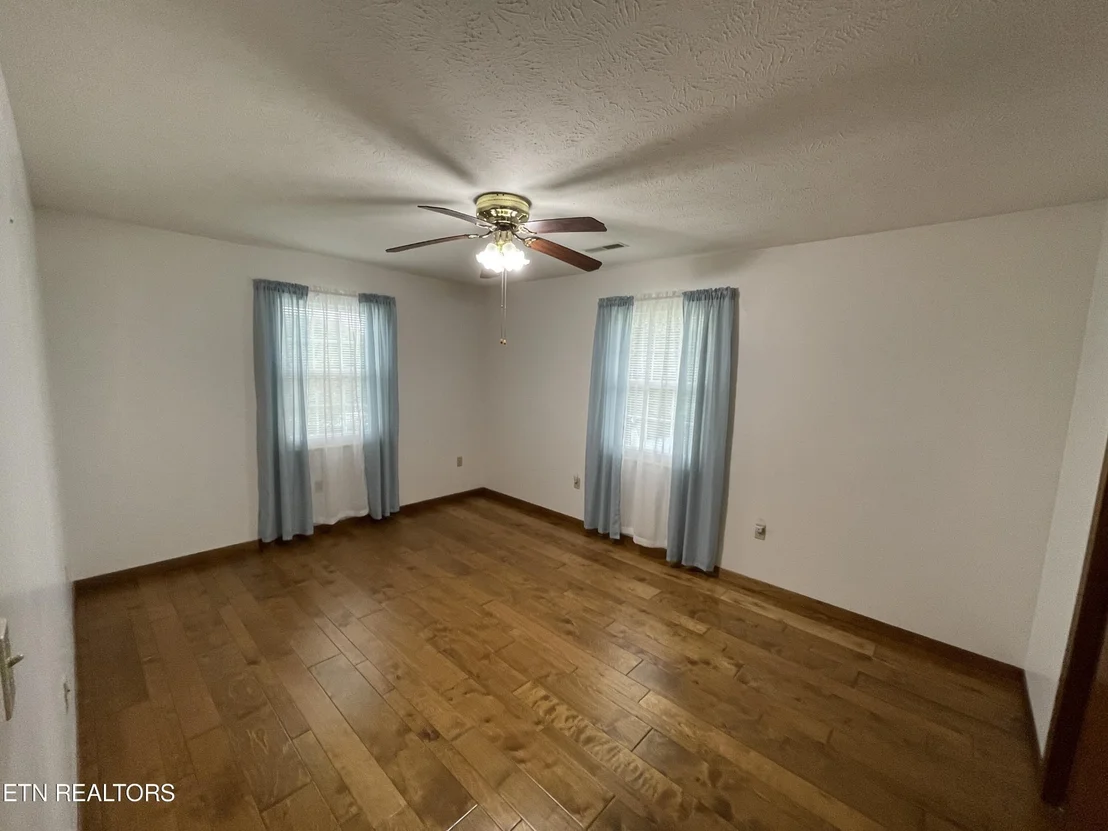 Photo of 421 Woods View Circle