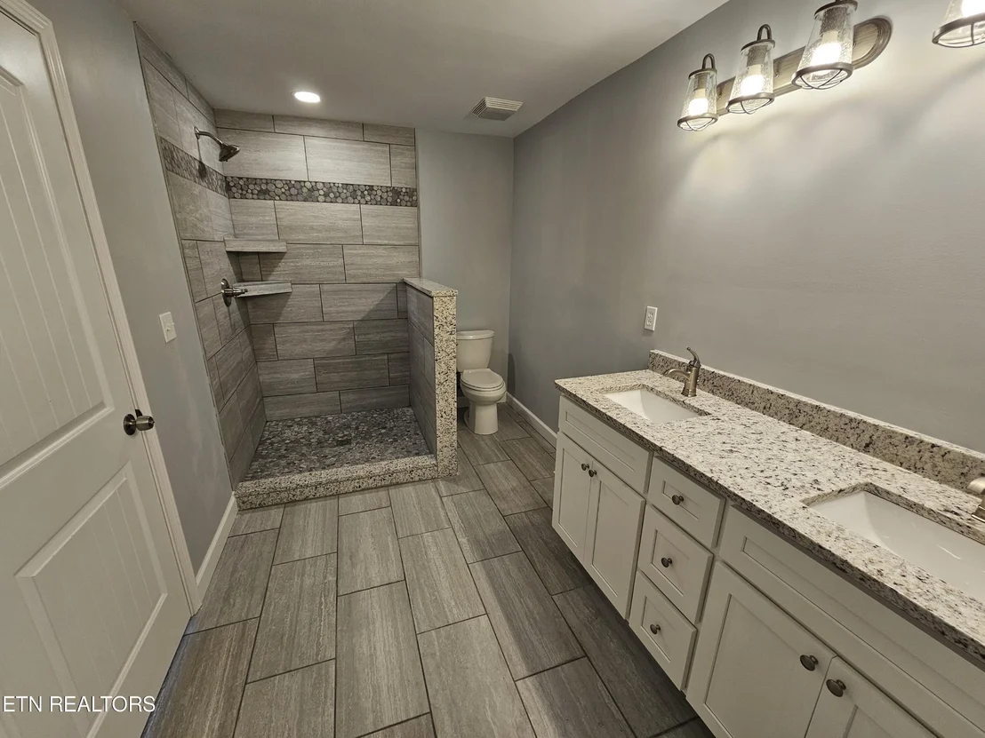 Photo of 327 Longview Drive