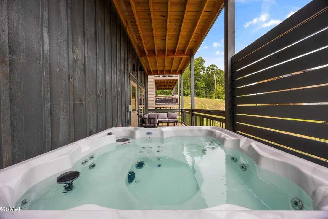 Photo of 411 Hatchet Way