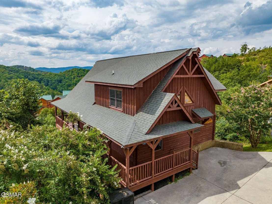Photo of 2512 Laurel Point Way