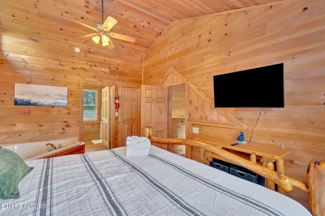 Photo of 2868 Pine Haven Drive
