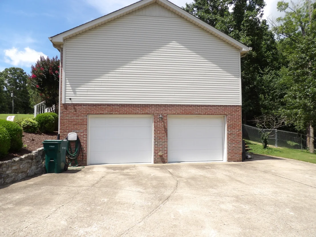 Photo of 109 Whippoorwill Dr