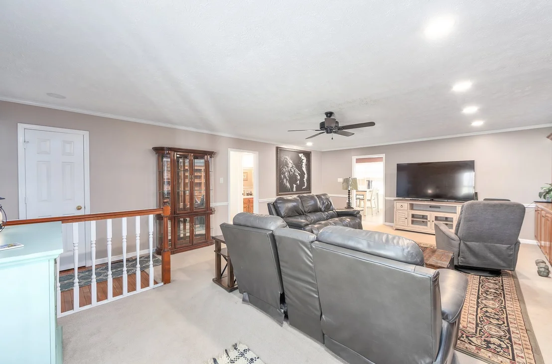 Photo of 280 Saint Rd