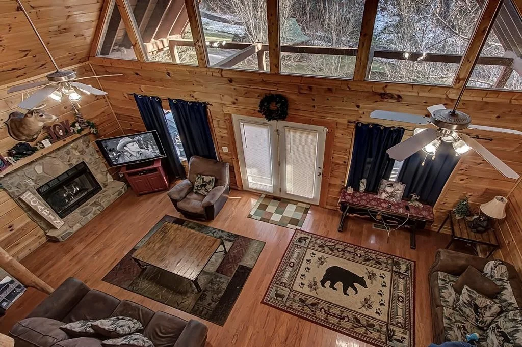 Photo of 1663 Little Cabin Loop