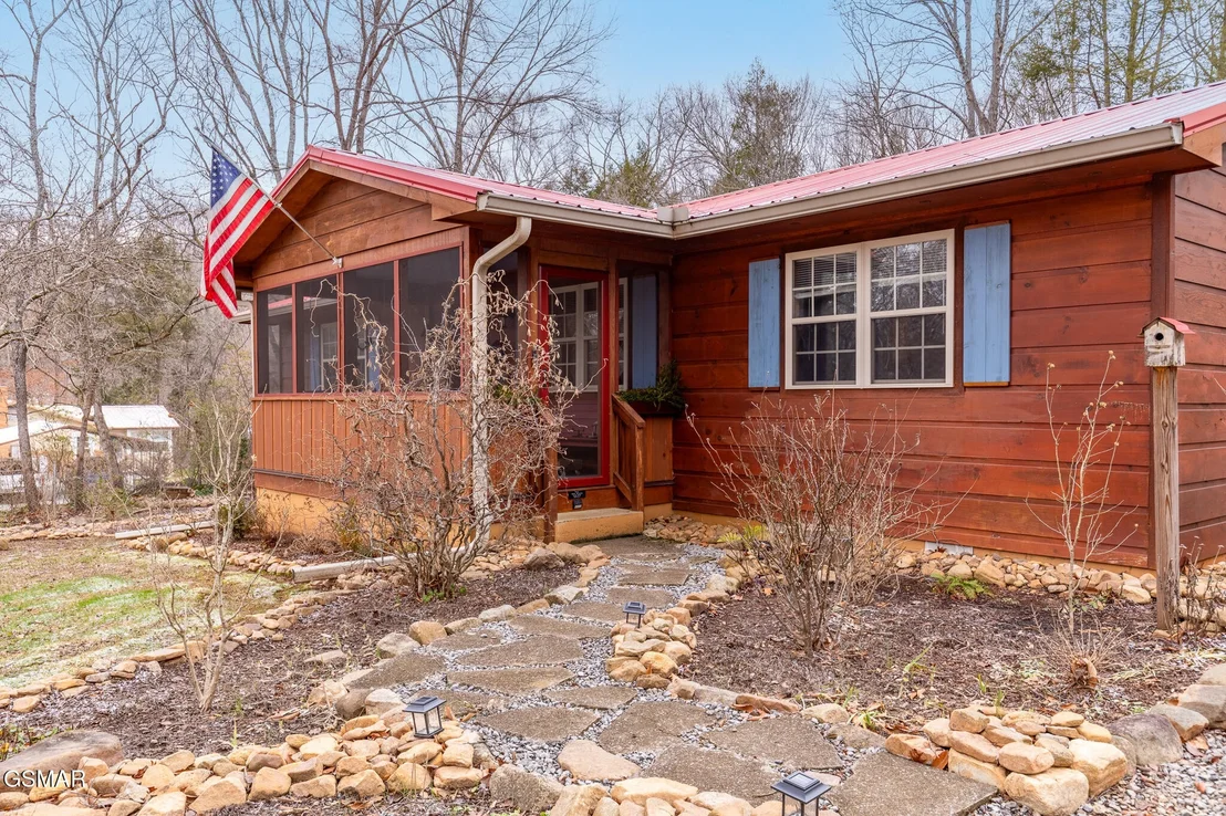 Photo of 818 Reagan Circle